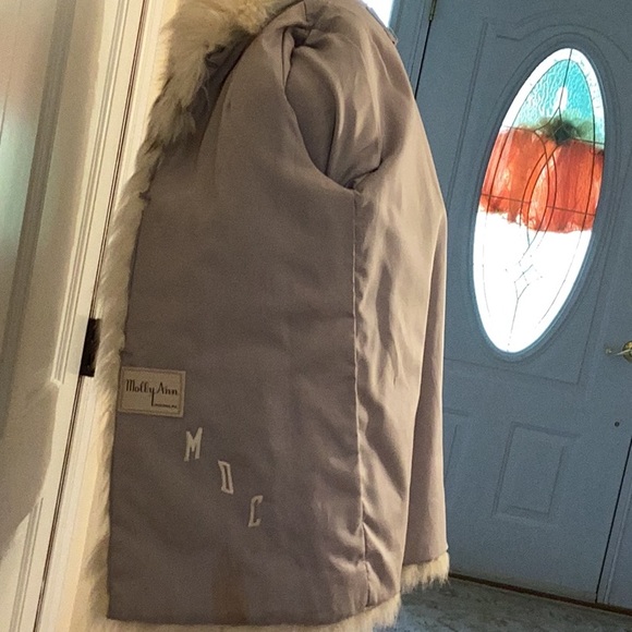 Genuine Fox Fur Jacket. Size Small. Vintage preloved. - Picture 13 of 16